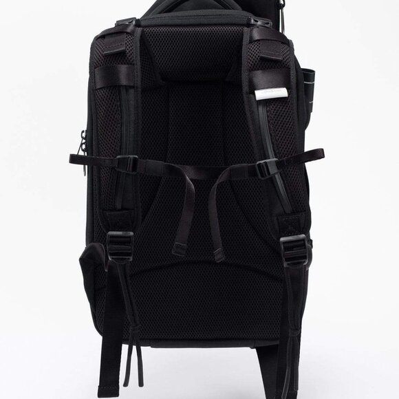 Cote & Ciel Isar Air Backpack - Black - Picture 8 of 9